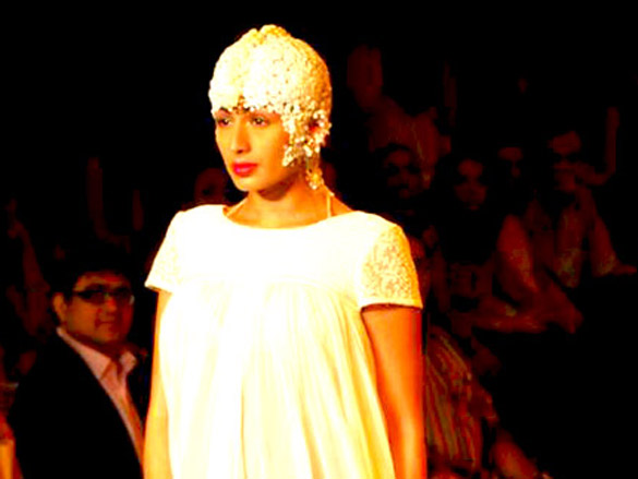 models walk the ramp at vikram phadniss show at lakme fashion week 2010 5