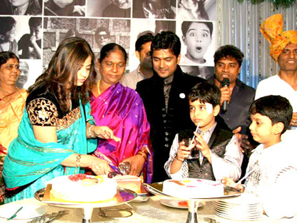 naveen prabhakars marriage anniversary bash 3