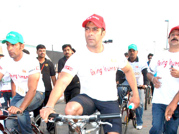 salman and sohail khan at mumbai cyclothon 5