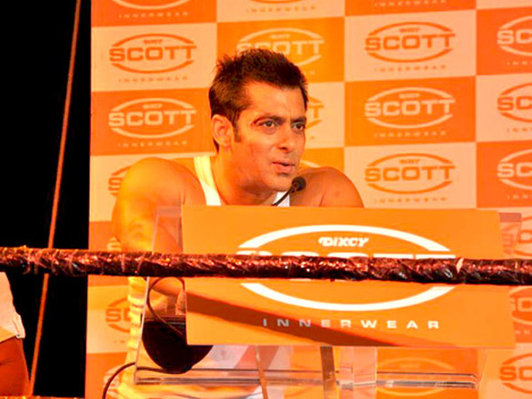 salman khan launches dixcy scott innerwear 3