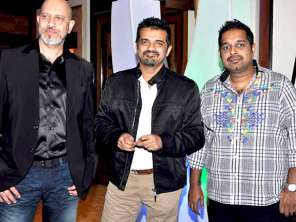 shankar ehsaan loy perform at standard chartered and taj lands end dinner 2