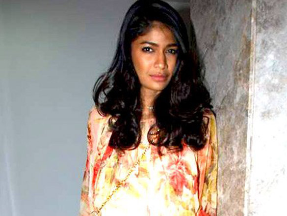 sherlyn at gayatri khannas latest collection launch 9