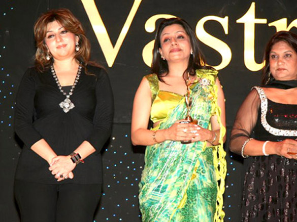 smilie suri walks for rachna sansads fashion show 3