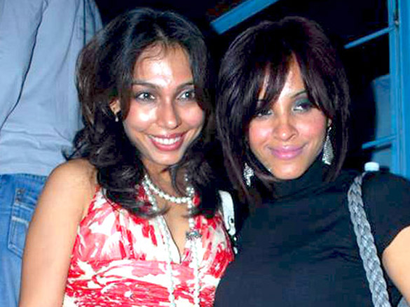 sophie shazahn and anushka at jack daniel annual rock awards 2009 10