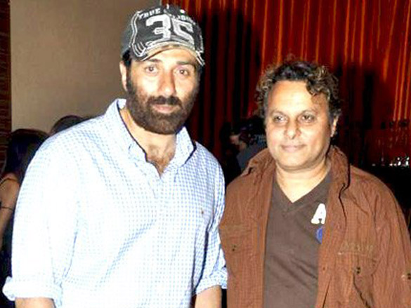 sunny deol and irrfan khan at right yaaa wrong success bash 6