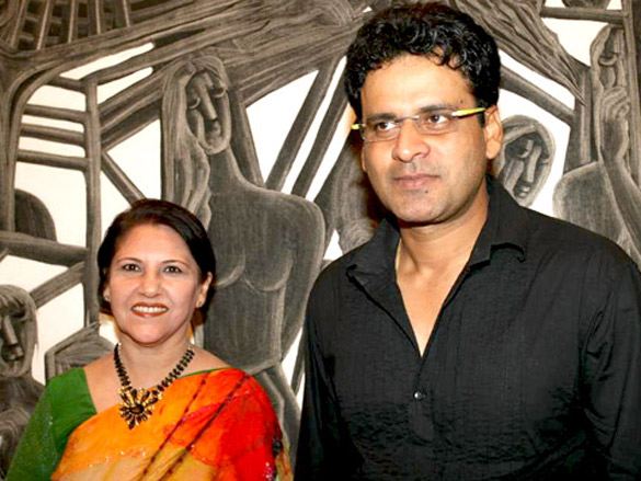 mahima and manoj bajpai grace poet and artist kiran chopras exhibition 5