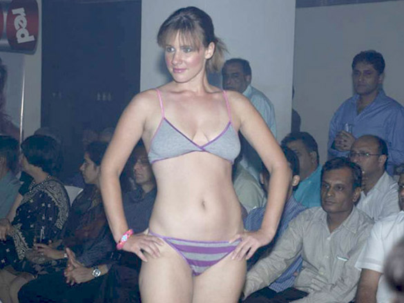 lingerie show by geeta singh choreographed by prasad bidappa 14