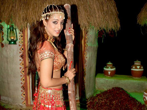 on the sets of mirch 10