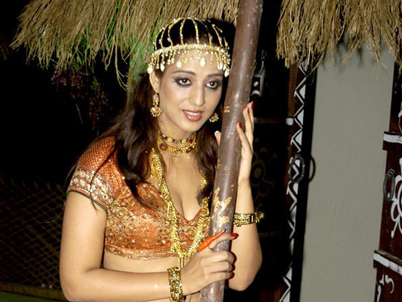 on the sets of mirch 15