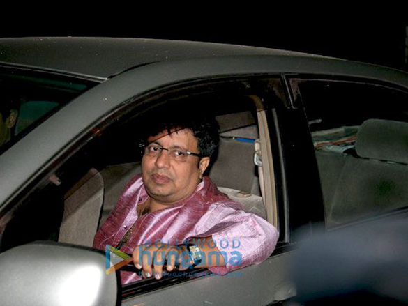 aamir khan celebrates diwali with a card party 6