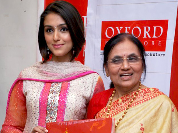 aarti chhabria unveils vivaha coffee table book 10