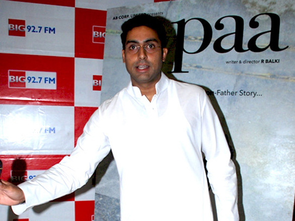 abhishek bachchan promotes his film paa at the big 92 7 fm studios 8