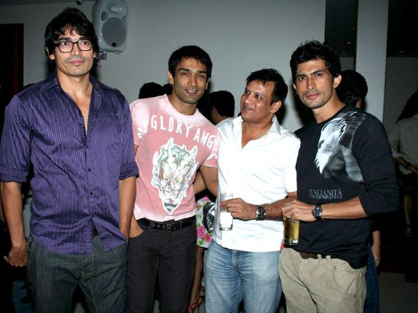 actor model sudhanshus birthday bash 8