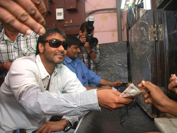 ajay devgan opens london dreams advance booking 5