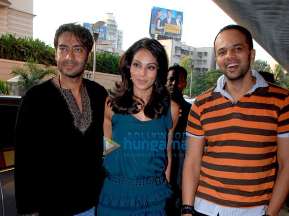 ajaybipasha and rohit promote all the best 6