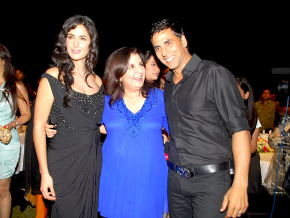 akshaykatrinaanil and sonam grace triumph lingerie show 2