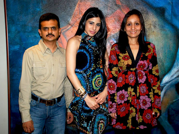 amishamanjari and sonia grace nishka lullas preview 11