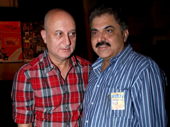 anupam kher and shreya saran at childrens film festival closing ceremony 13