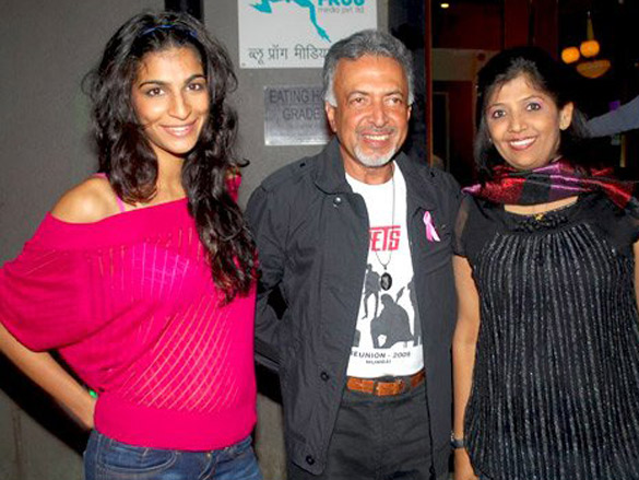 anushka and smily suri grace breast cancer charity concert 3