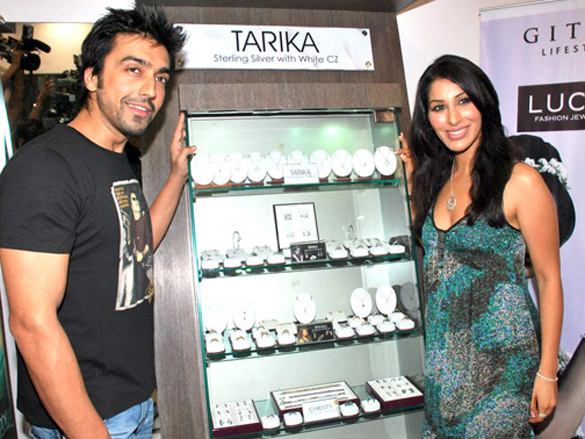 ashish chowdhry and sophie choudry promote daddy cool 10
