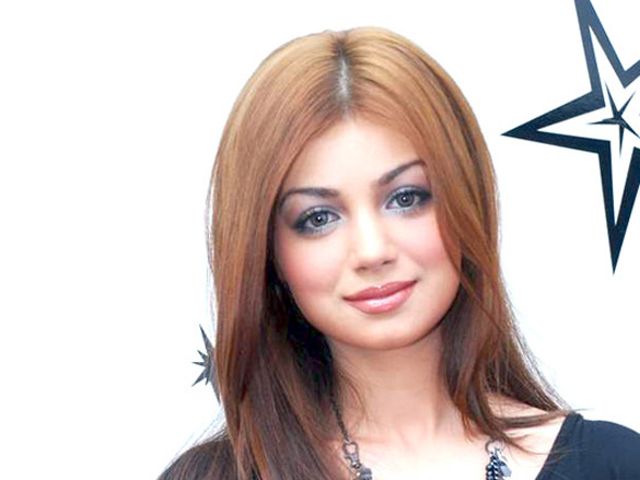ayesha takia azmi photo shoot for film wanted 5
