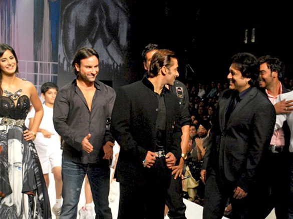 being human show sees salmanaamirsanjayakshay and saif 13