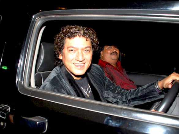 big baishwaryashahrukh and priyanka at umang 09 police show 29