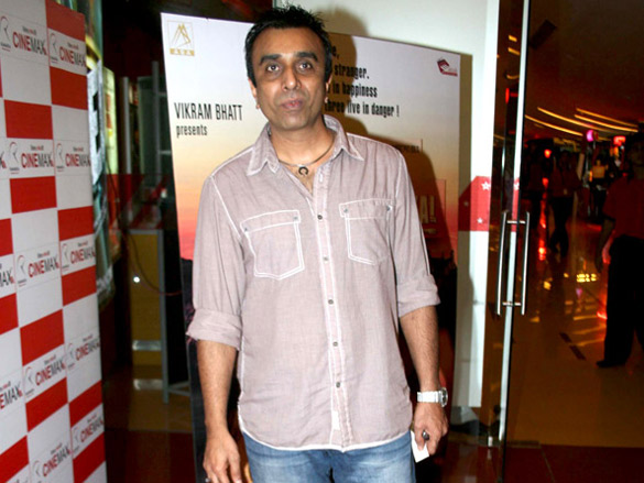 celebrities grace the special screening of three 13