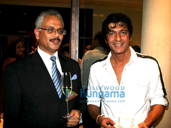 chunky pandey and sunil shetty at taj khazana opening 7