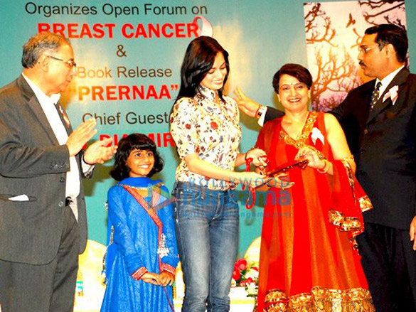 dia mirza cheers cpaa kids 4