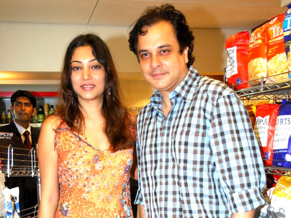 diana hayden and others grace natures basket store launch 15