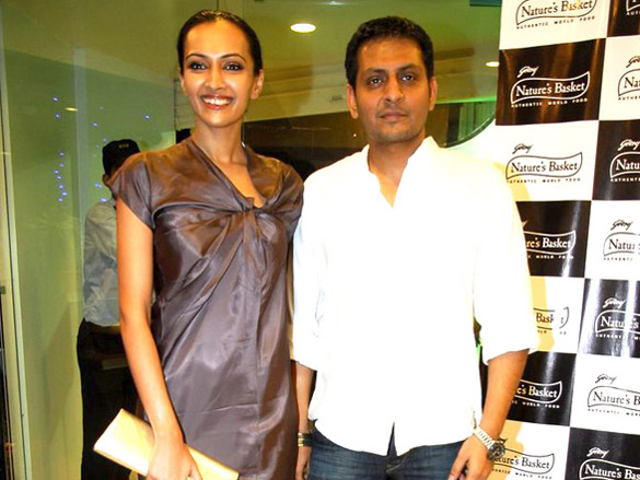 diana hayden and others grace natures basket store launch 19