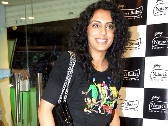 diana hayden and others grace natures basket store launch 25