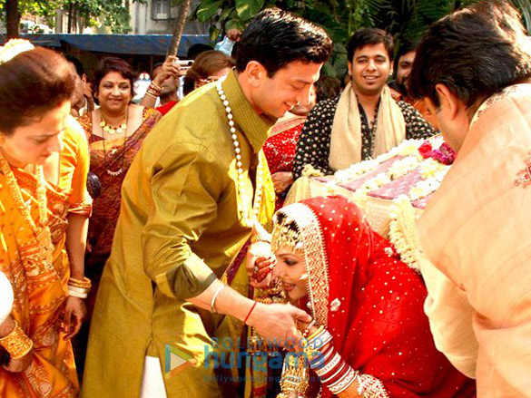 eesha koppikhar arrives in doli for her wedding 6