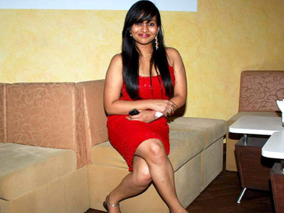 glamorous models at yuvraaj parashars birthday bash 12