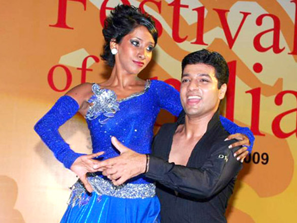 jackiegracy singh and anushka manchanda at kala ghoda festival 8