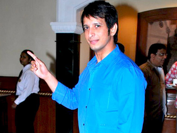 kareenasharman and madhavan unveil 3 idiots game 10