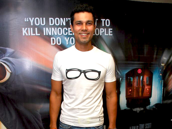 premiere of love khichdi 27