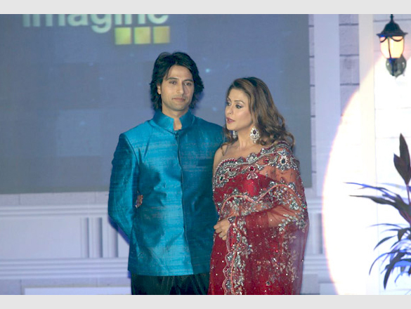 rakhi and tv celebs at the launch of pati patni aur woh 16