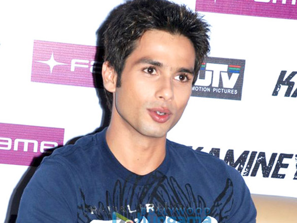 shahid kapoor at kaminey promotional event 6