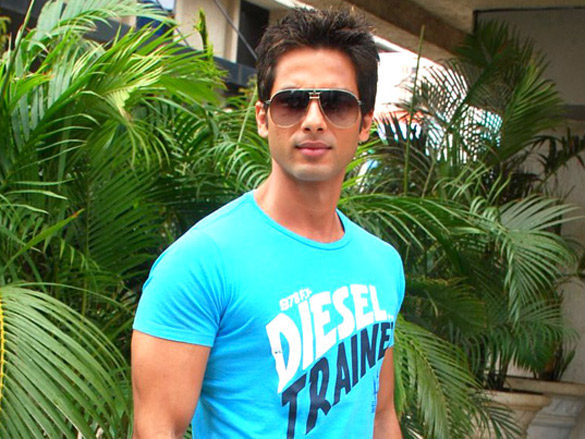 shahid kapoor at the kaminey promotion 2