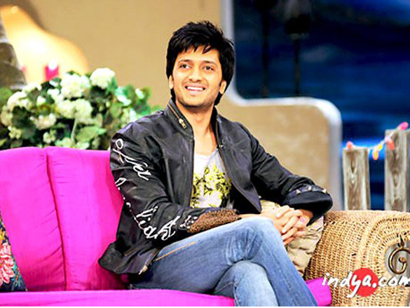 sreesanthvivek and ritesh on tere mere beach mein 17