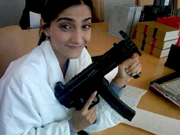 on the sets of thank you