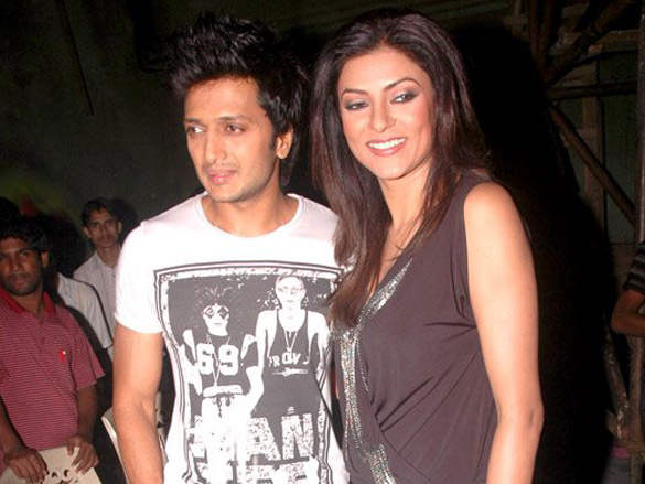 on the sets of do knot disturb 25