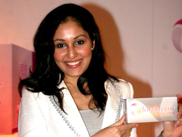 pooja chopra unveils juvederm voluma 8