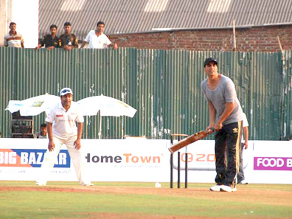 housefull cricket match 7