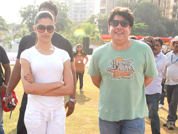 housefull cricket match 18