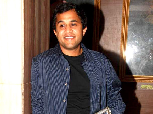 sonu sood omi and abhijeet at giants fund raiser 12