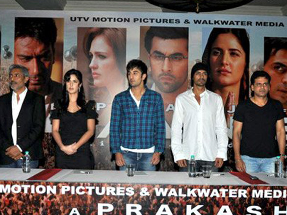 raajneeti cast at press conference 2