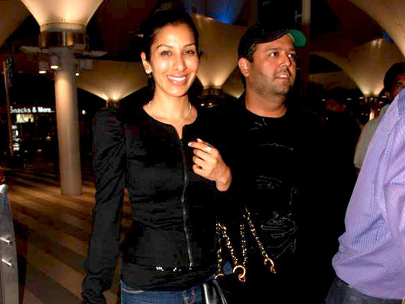 saif kareena bipasha kangna and sanjay dutt arrive back from iifa sri lanka 12